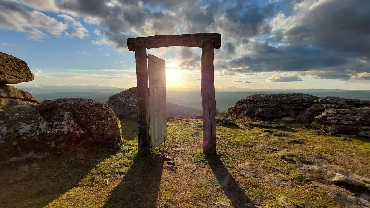 La puerta más viral de Galicia: así es el mirador que enamora en la Ribeira Sacra