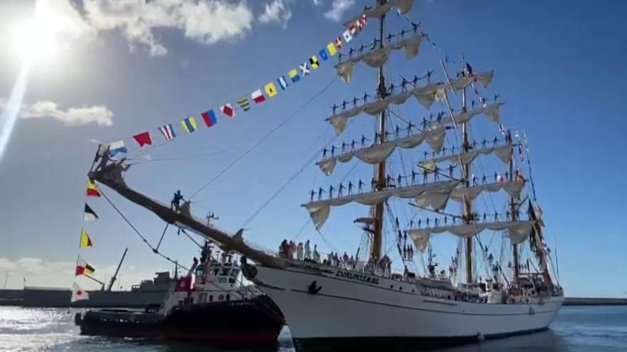 El buque-escuela mexicano ‘Cauhtémoc’ abre sus puertas en Santa Cruz