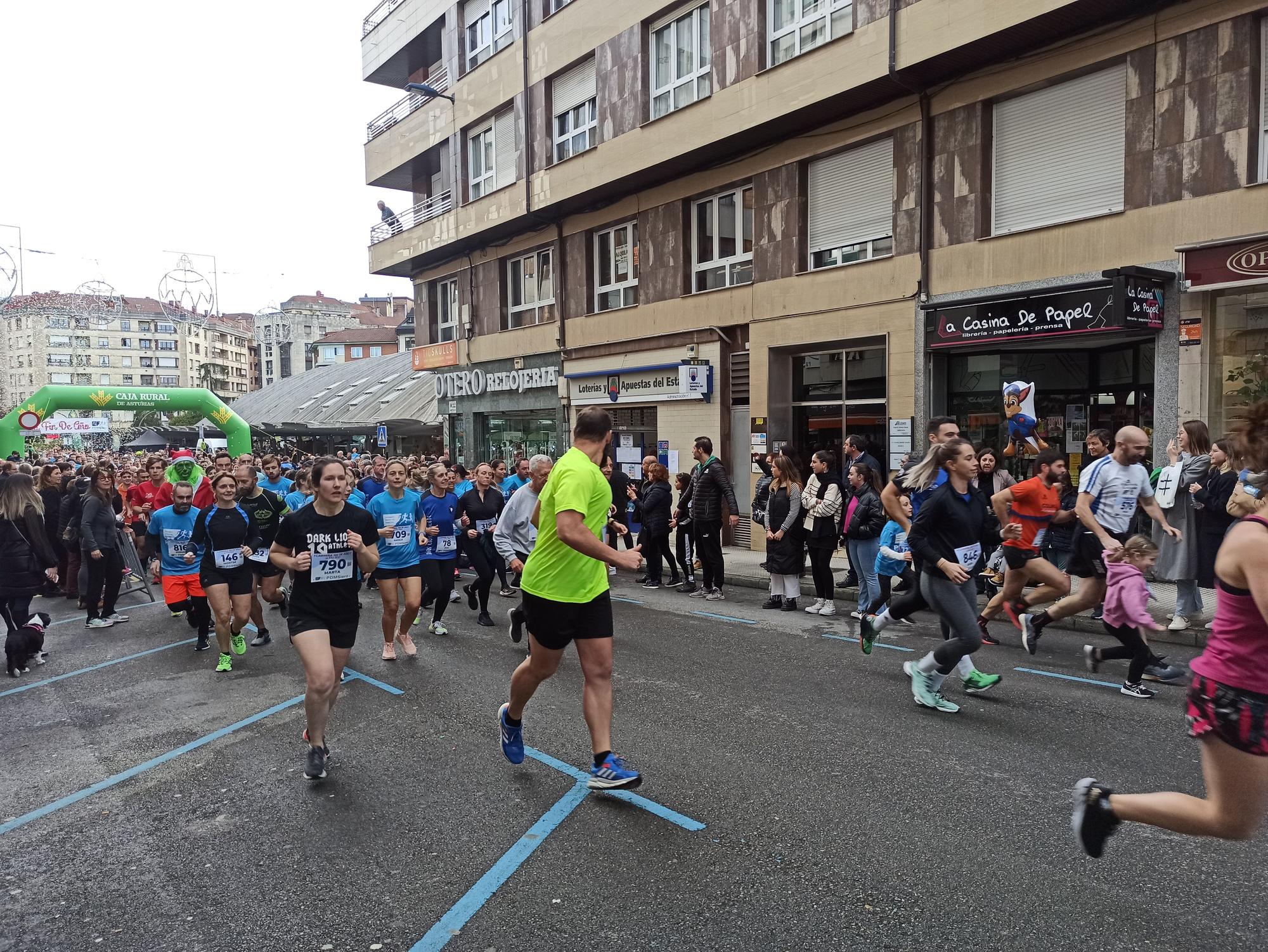 Casi 1.500 participantes disputan la carrera de Fin de Año de Pola de Siero