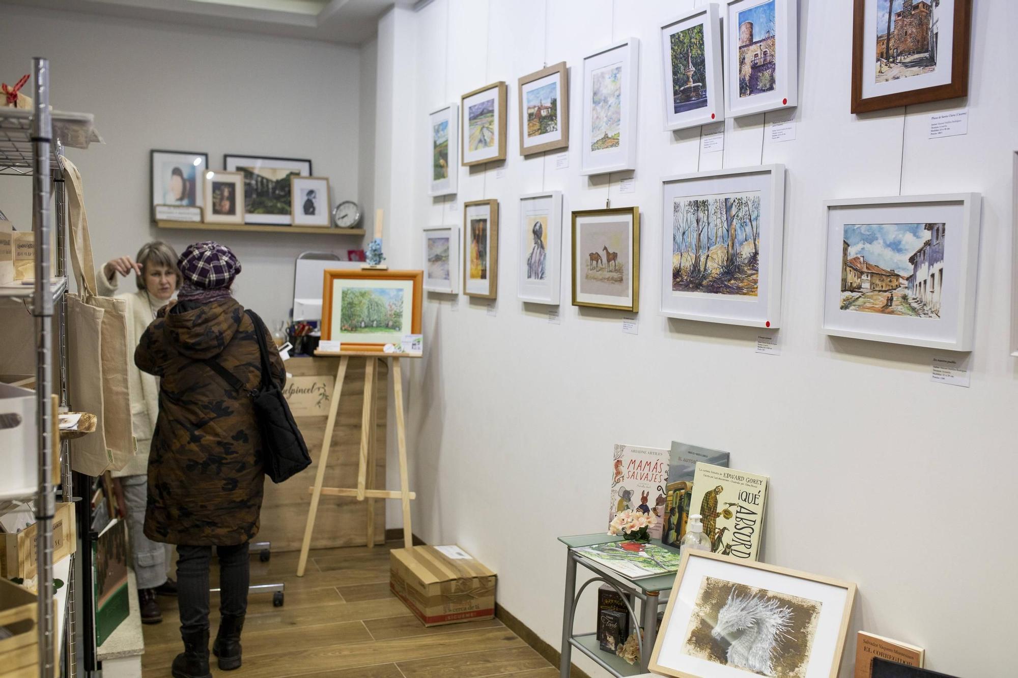 Galería | Manuel Malillos luce su pasión por las acuarelas en Cáceres