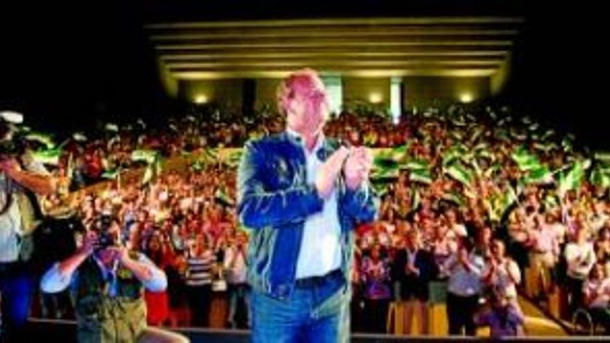 El PP homenajea a sus votantes con una fiesta en Mérida