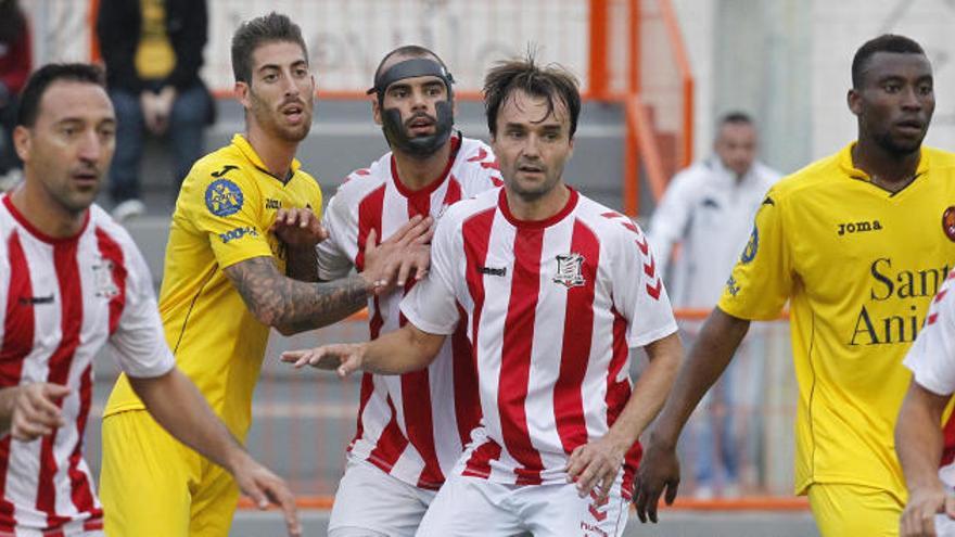 Un lance de uno de los partidos en los que no se pagó el arbitraje.