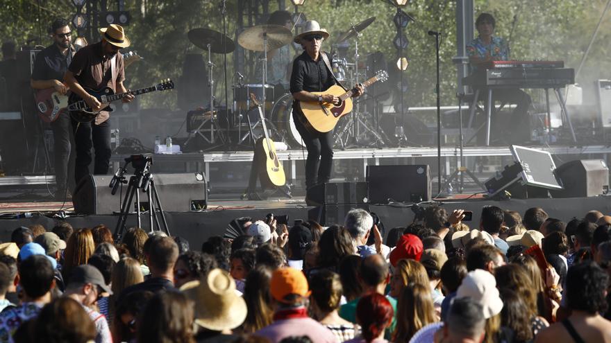 Así ha sonado Mikel Erentxun en el festival Vive Latino de Zaragoza