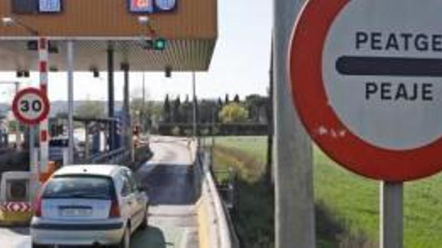 Una imatge d´arxiu del peatge de l´AP-7 a l´entrada sud de Girona