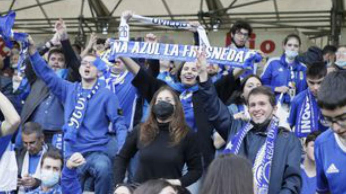 Aficionados azules 
en Lugo. | LOF