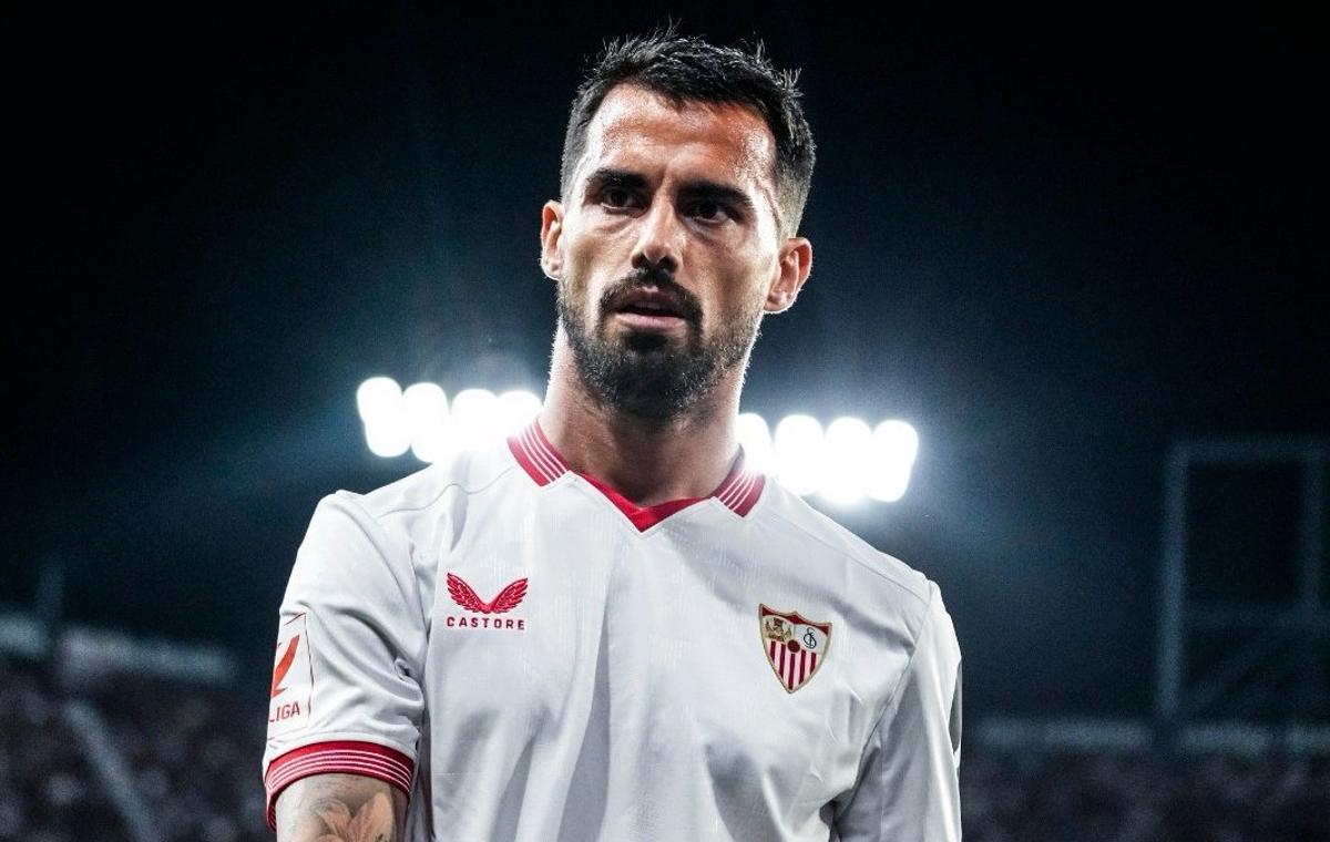 Suso anuncia que se va del Sevilla