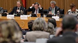 La compareixença de Mario Draghi al complet, difosa per ICV.