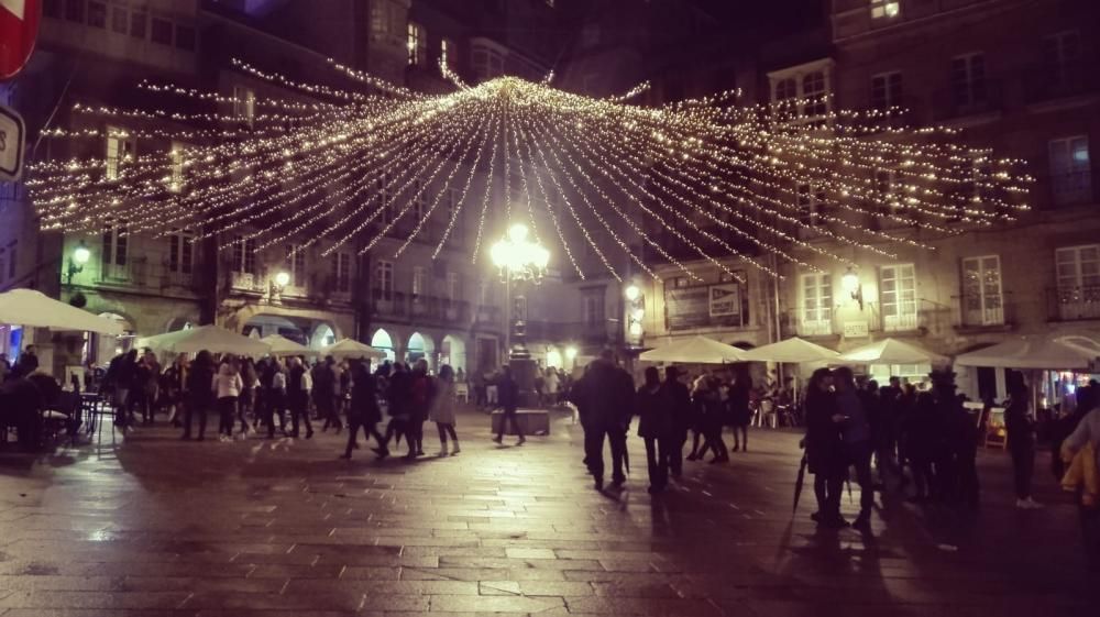 La Navidad arranca en Vigo con el encendido del alumbrado // L. V.