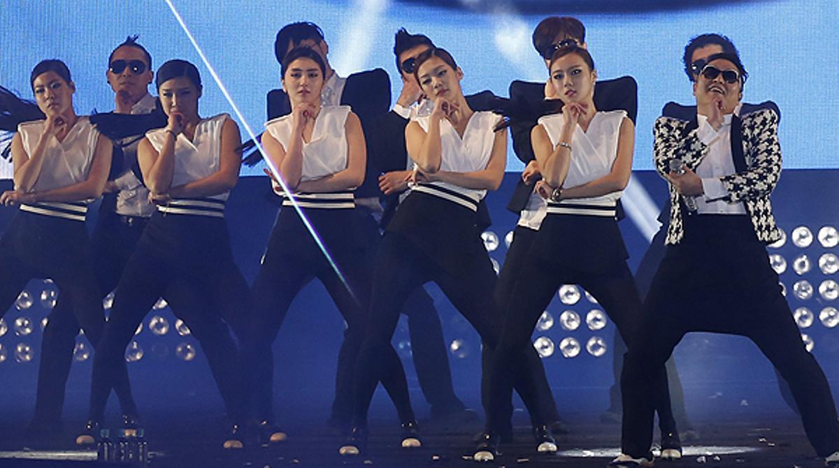 Crítiques a Psy per la semblança de la seva nova coreografia amb la de les Brown Eyed Girls.