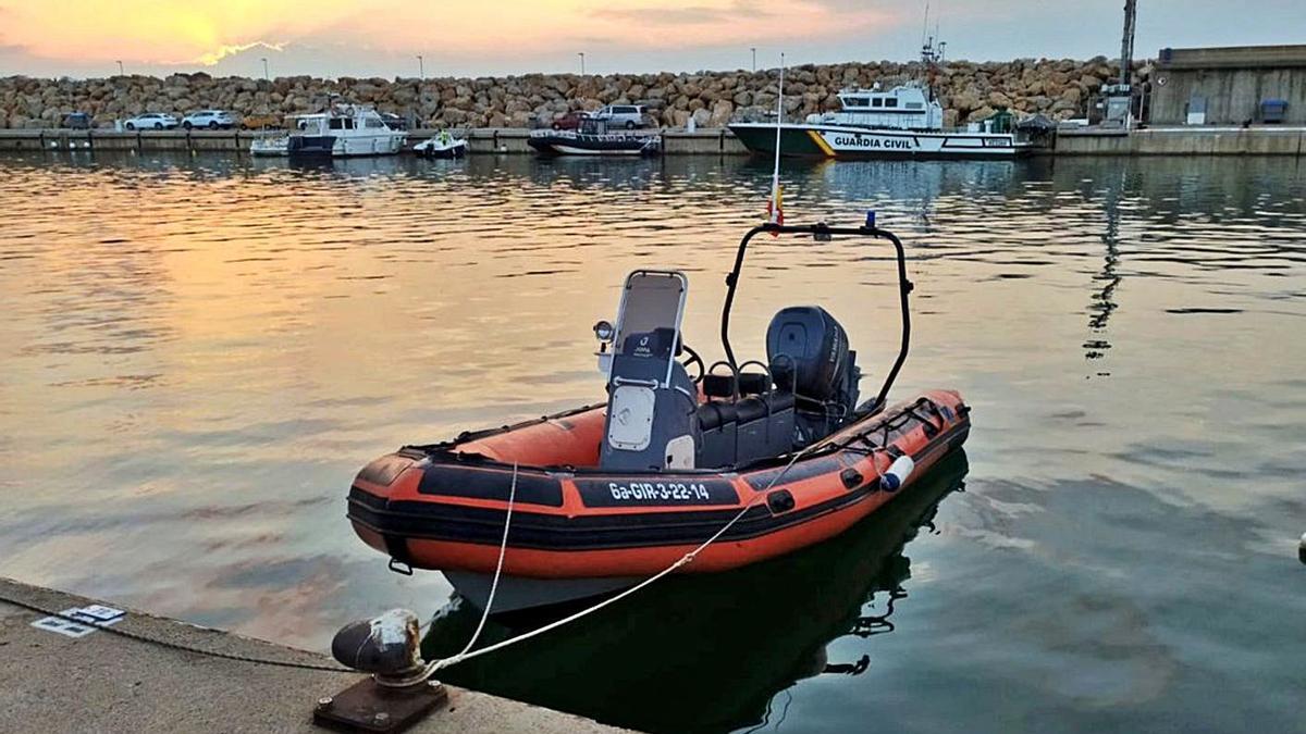 L’Otto, un bot pneumàtic de 6 metres d’eslora i 150 CV, es troba a l’Escala | SALVACAT