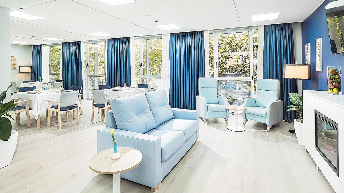 Salón interior del nuevo centro residencial CleceVitam Bastiagueiro