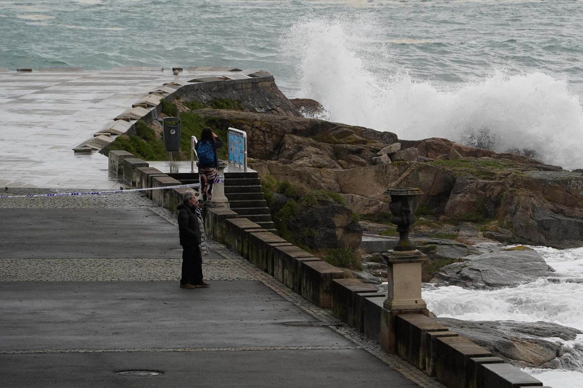 Pleamar en Riazor: últimos coletazos de la borrasca 'Nelson'