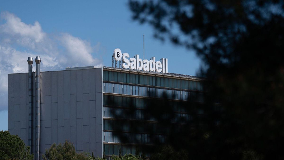 La sede del Banc Sabadell en Sant Cugat, en una imagen de archivo.