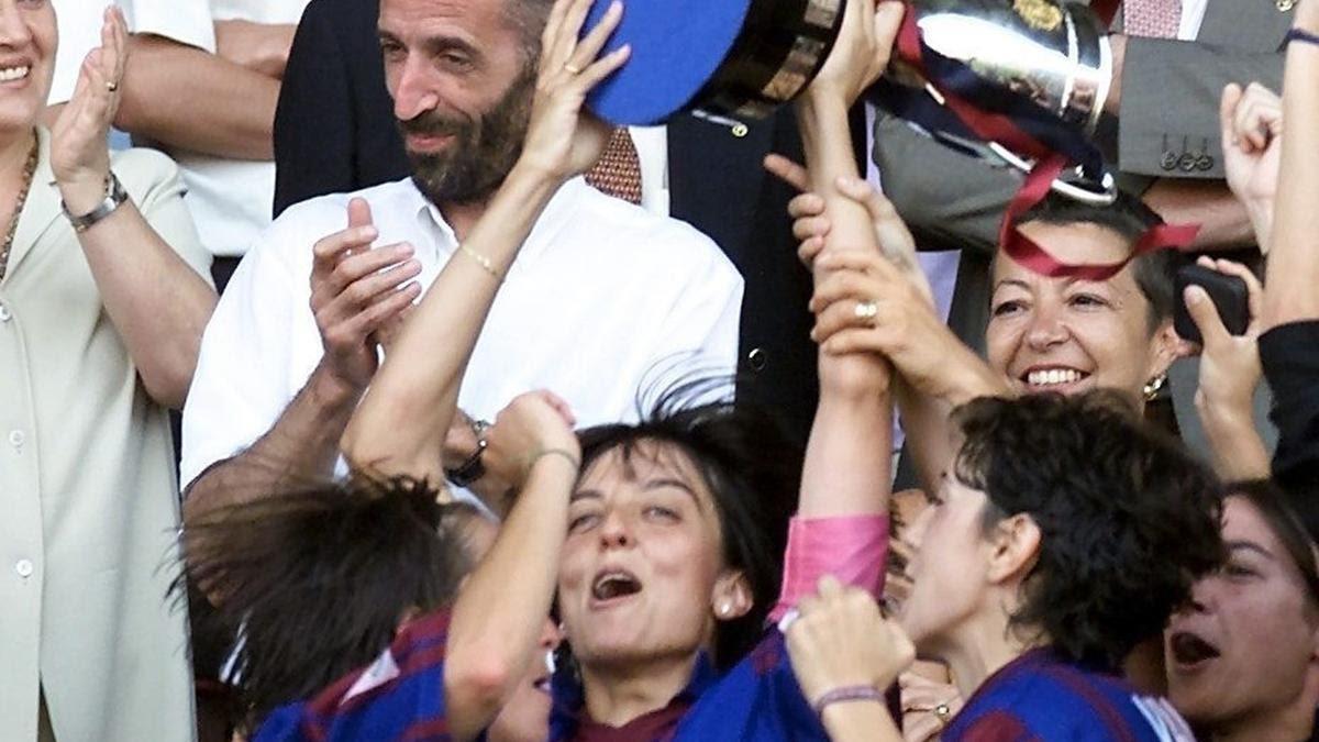 La capitana alza la Copa de la Reina