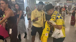 El nuevo Viera mantiene en Marbella el gancho con la afición de la UD Las Palmas: "Es un animal futbolístico"
