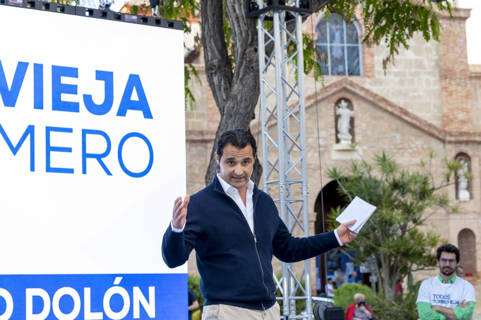 Mitin de arranque de campaña de Eduardo Dolón en la plaza de la Constitución de Torrevieja