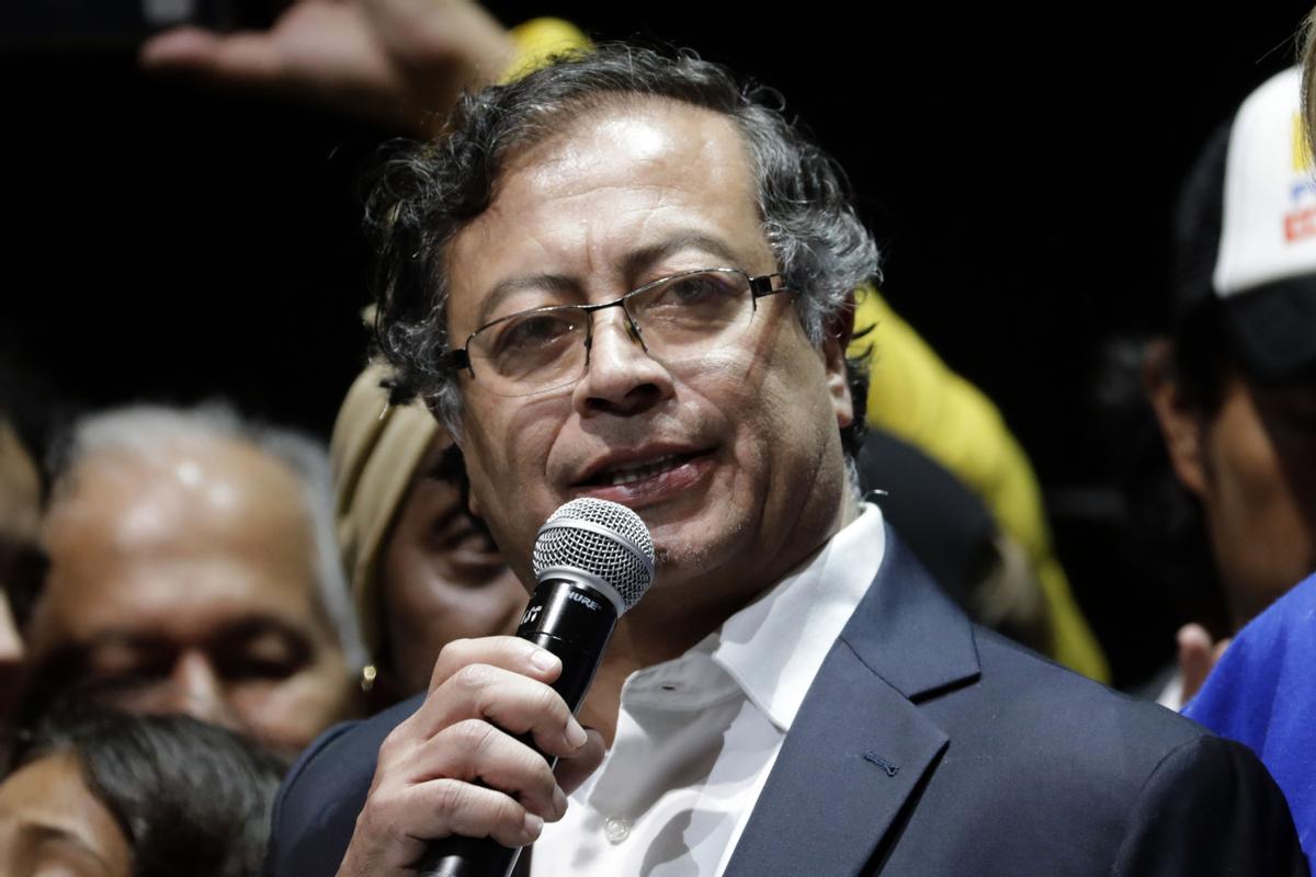 Gustavo Petro: «Desterrarem la mort de Colòmbia»