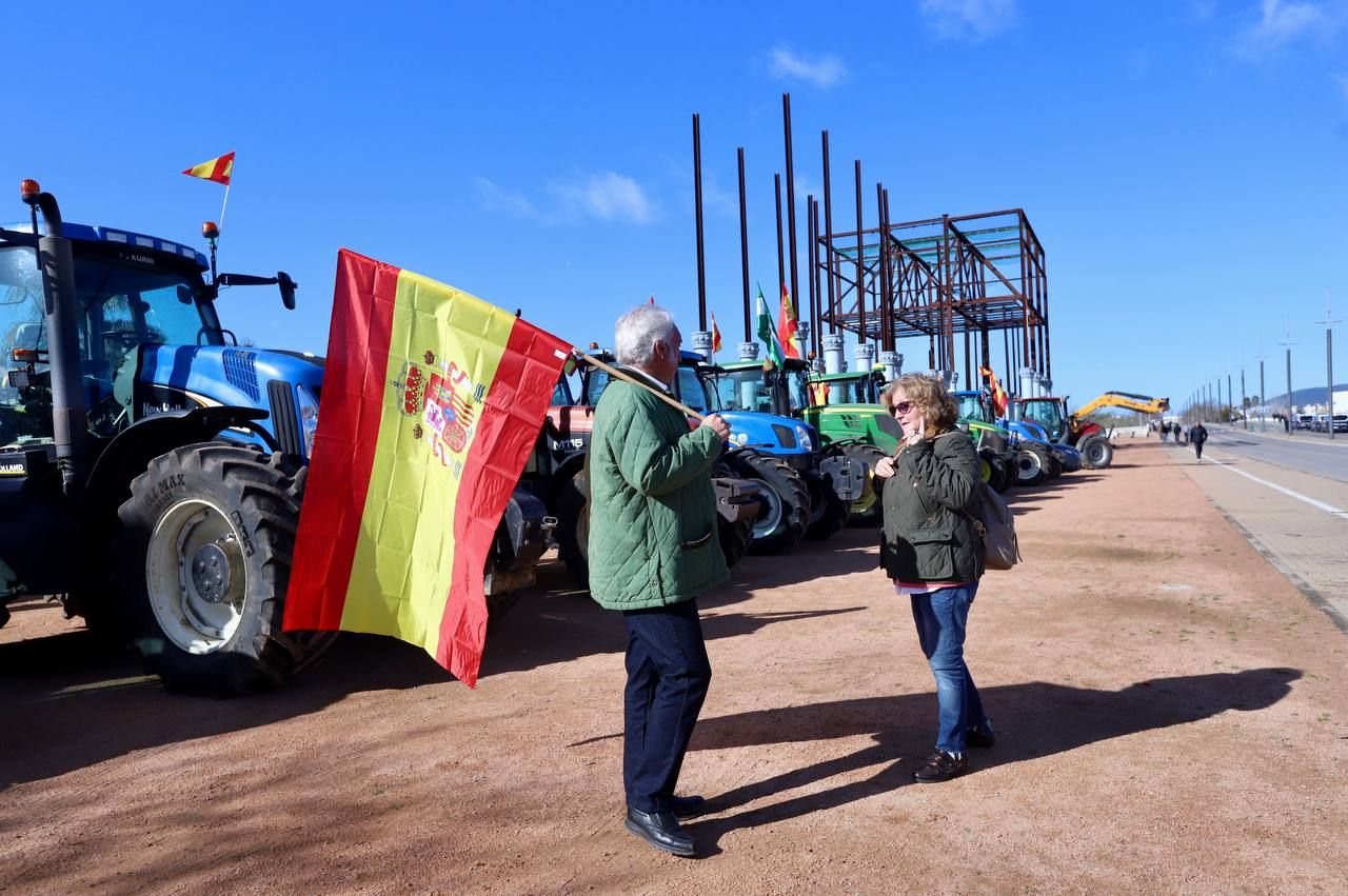 Una tractorada entra en la capital cordobesa para exigir mejoras en el campo