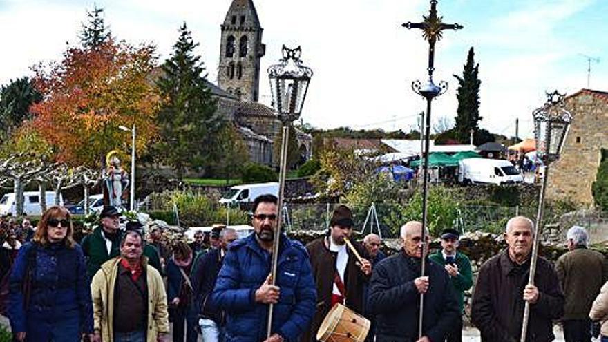 Procesión de San Martino en Mombuey.