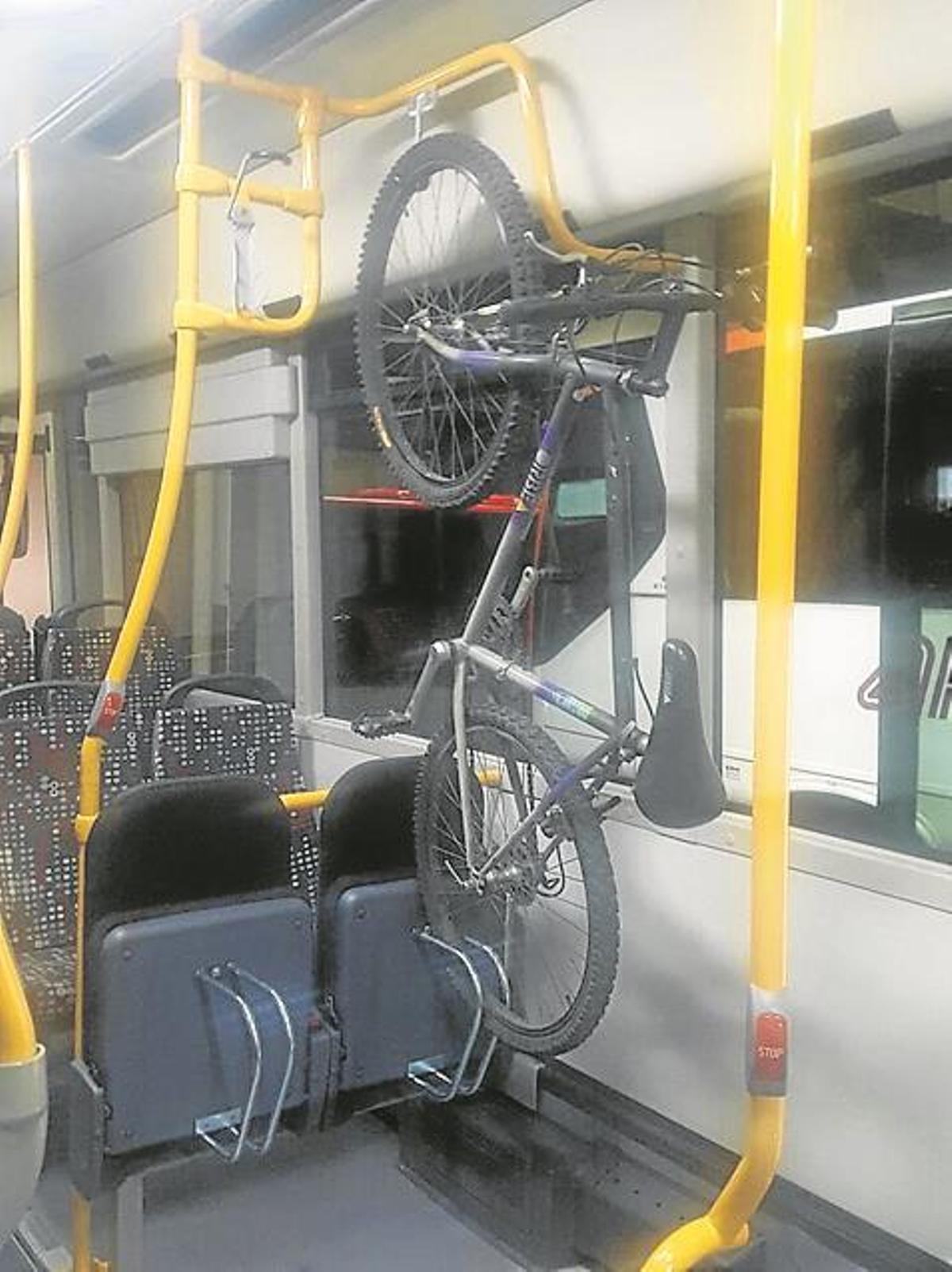 Las bicicletas ya podrán subir a los autobuses del Consorcio