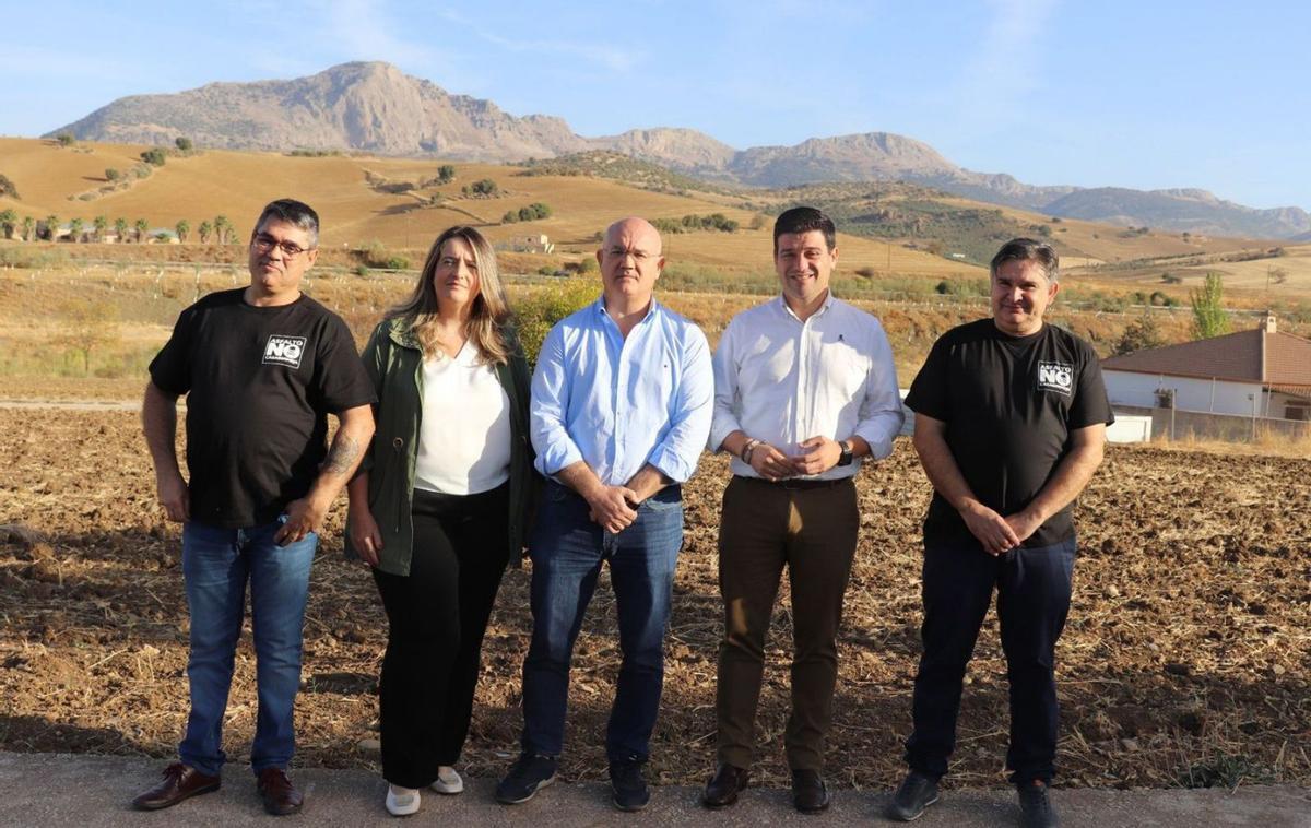 Los populares Pedro Hernández y Cristóbal Ortega, entre otros, anunciaron la ruptura ayer.