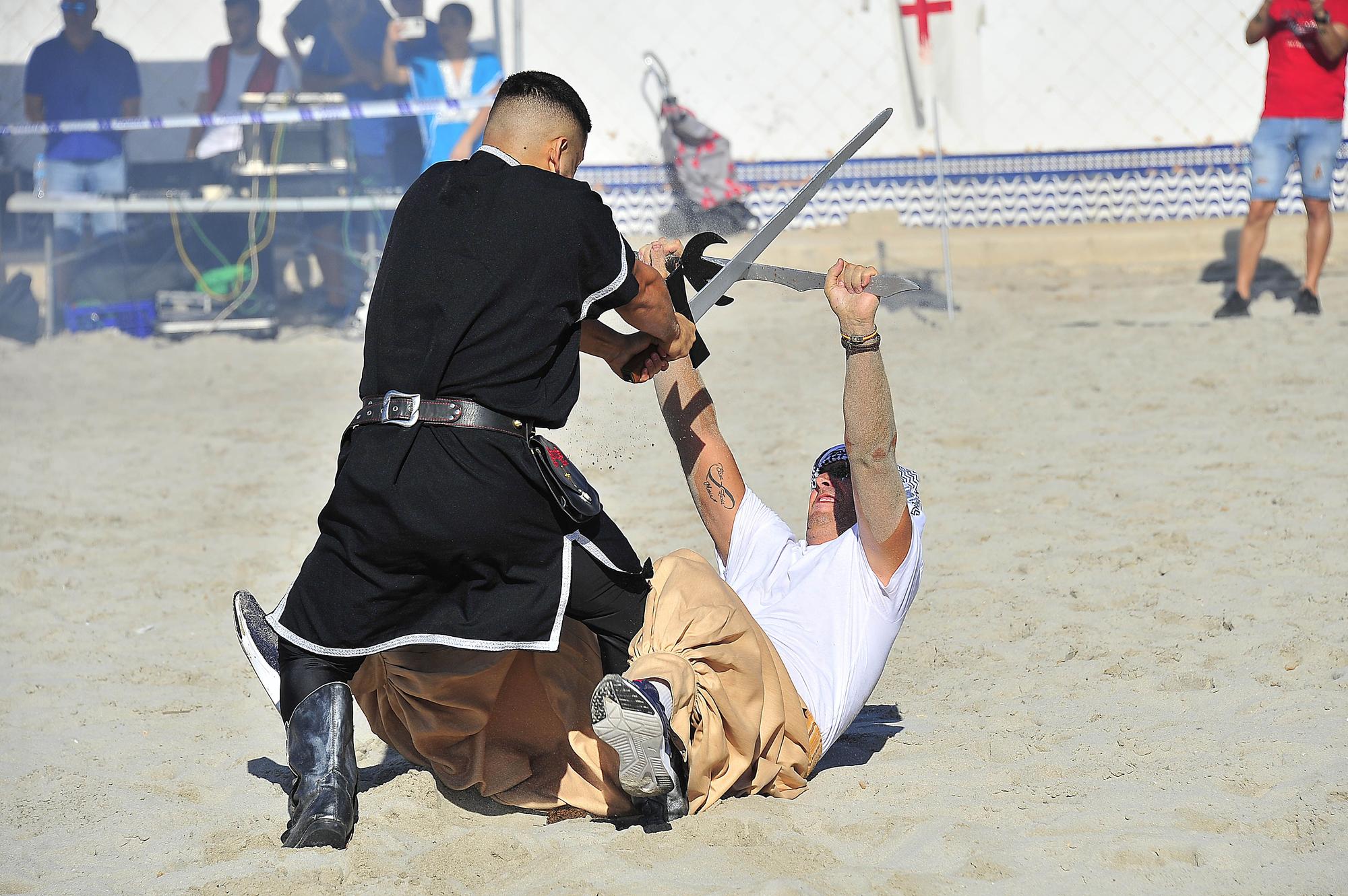 FIESTAS SANTA POLA. Asalto moro en la playa de Levante.