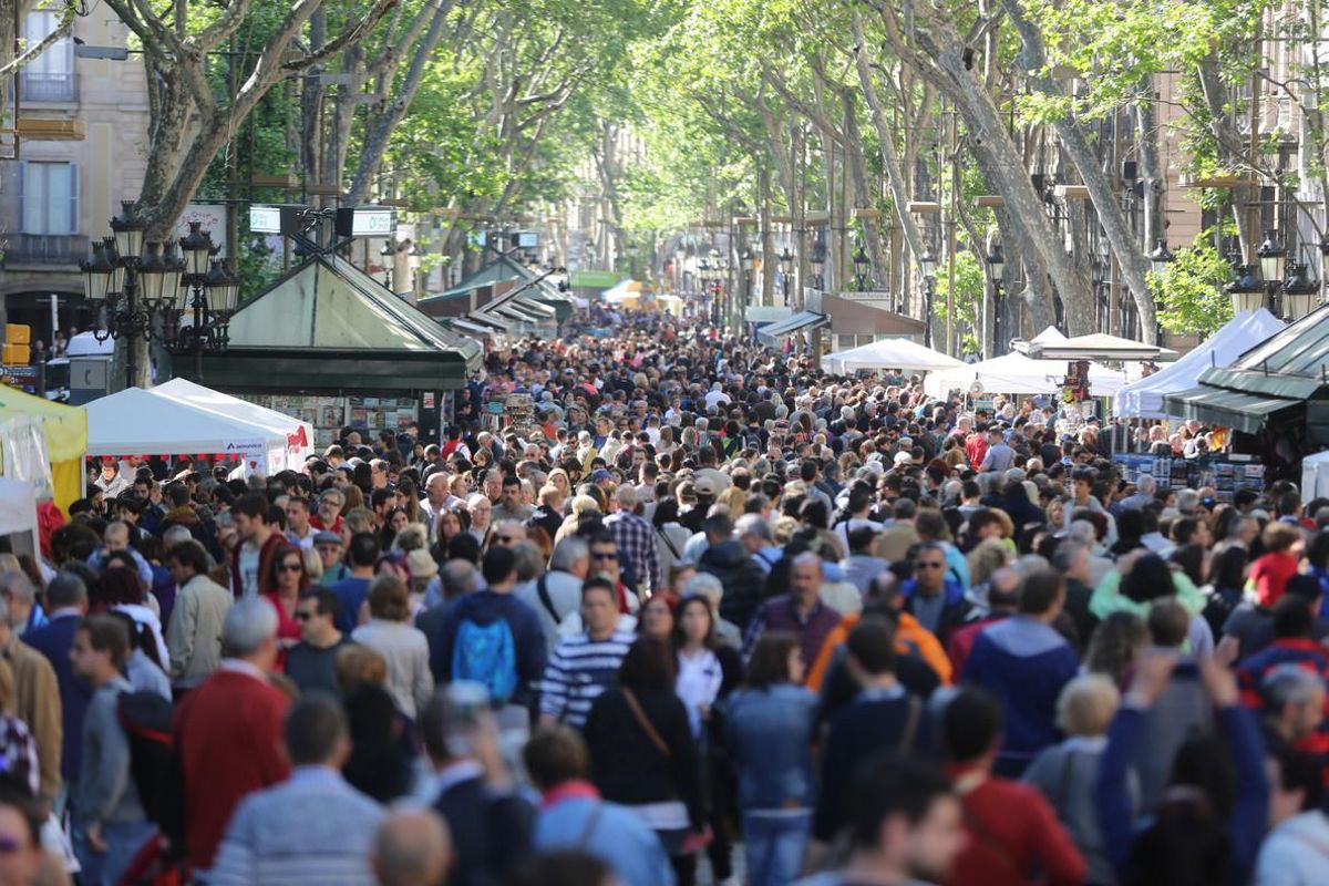 La Rambla esta mañana de Sant Jordi