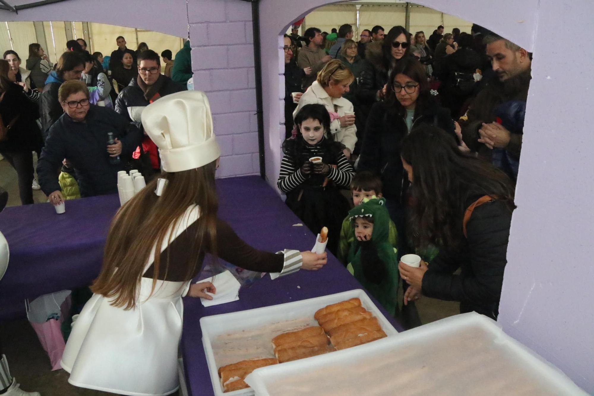 Imágenes: Los más pequeños no fallan a su cita con el carnaval de l'Alcora