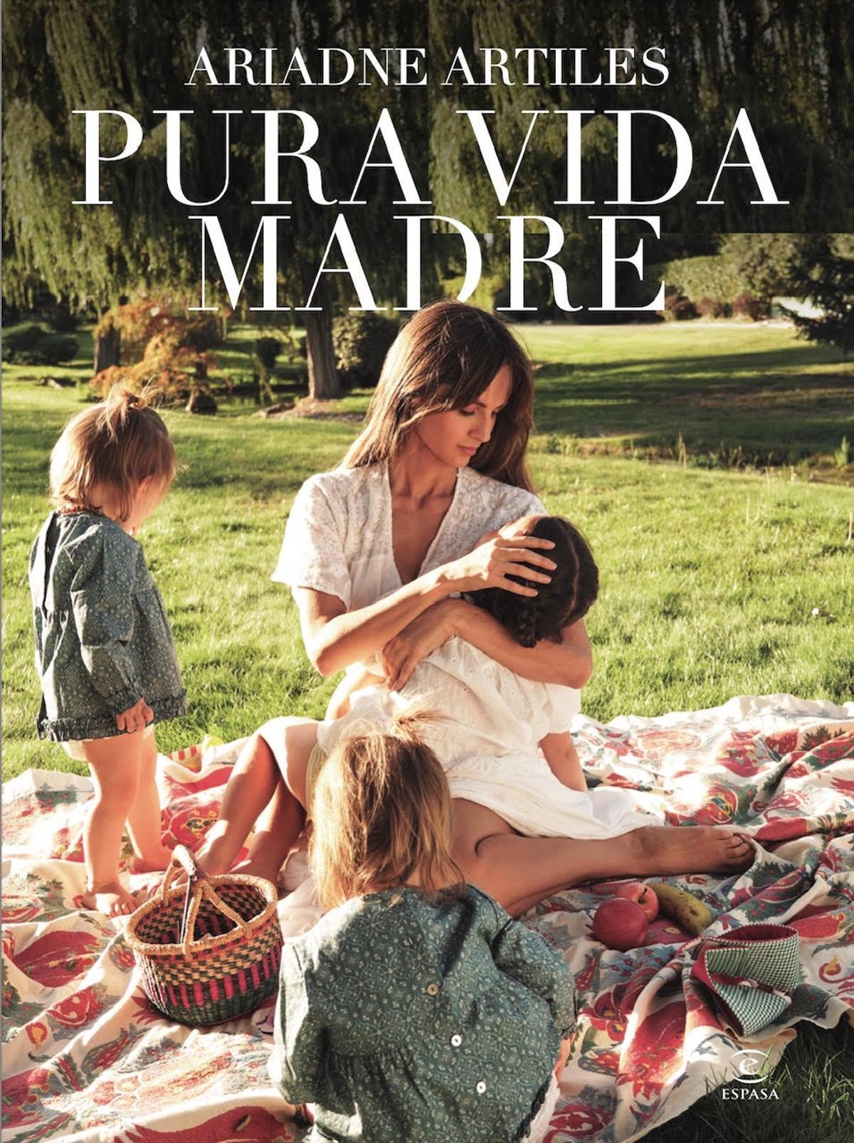 'Pura vida madre', segundo libro escritor por Ariadne Artiles