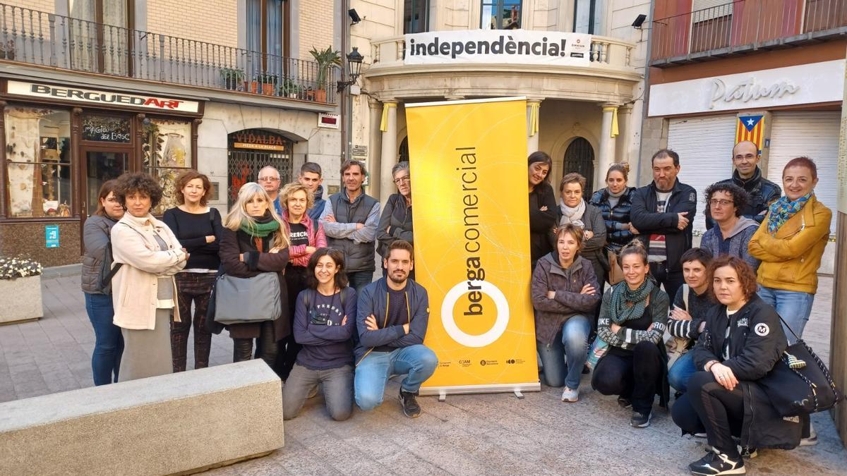 Comerciants de Berga mostrant el malestar amb la gestió de la recollida porta a porta