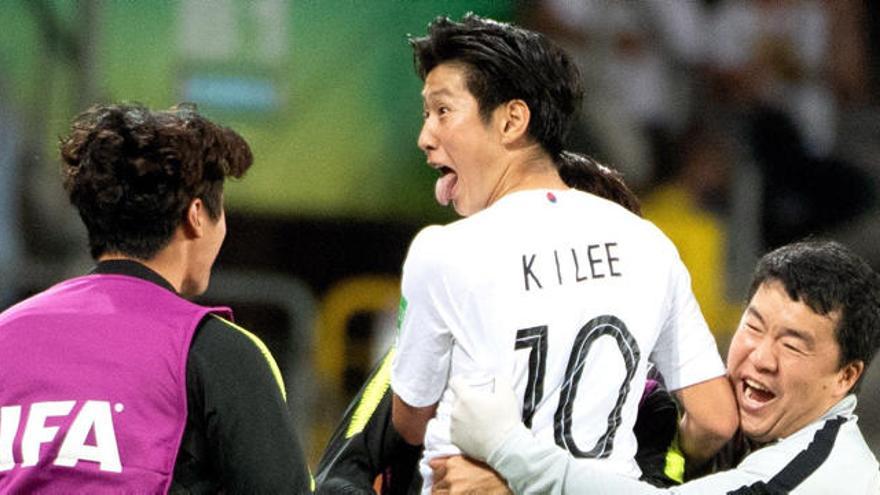 Otra genialidad de Kang in Lee lleva a Corea a la final