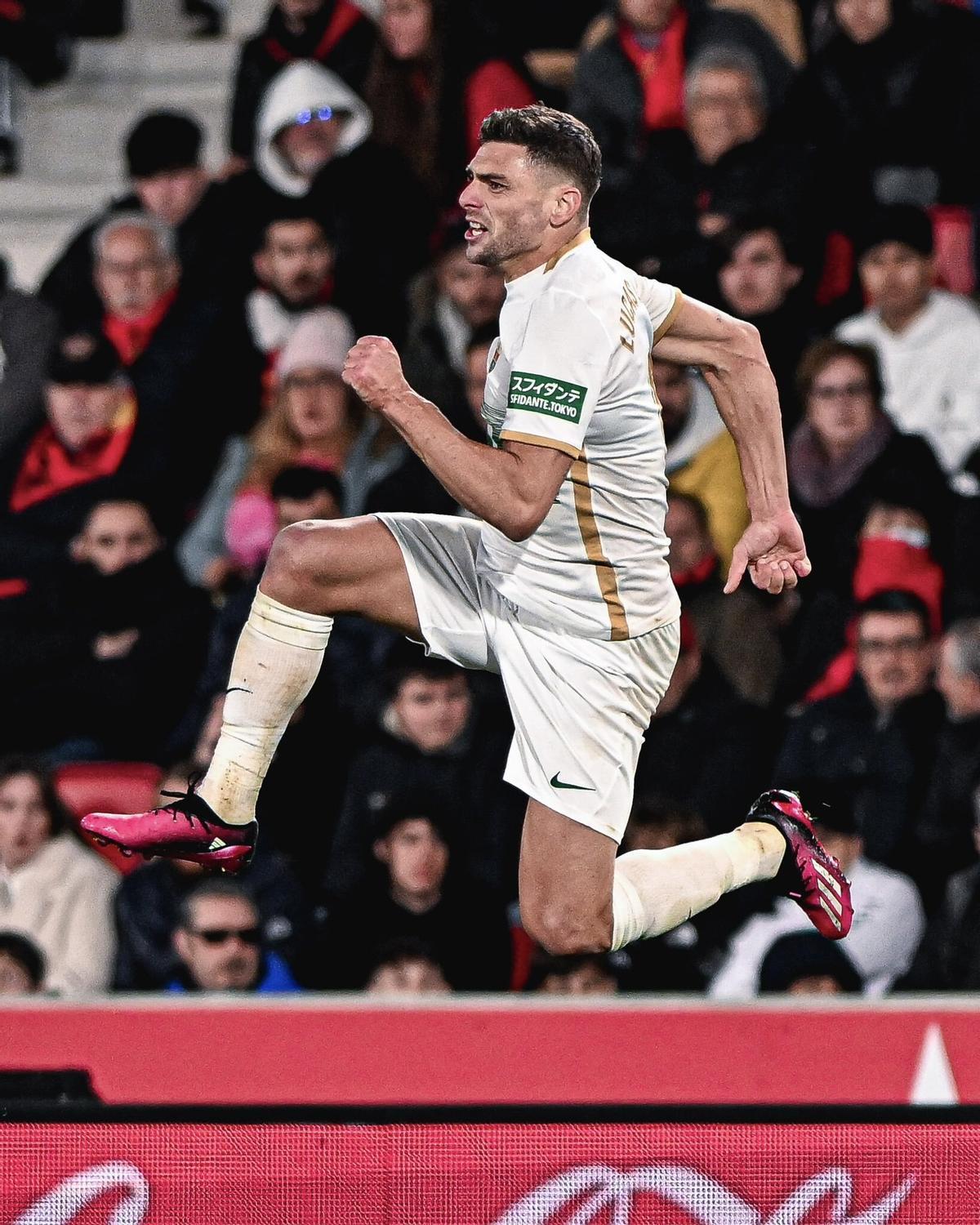 Lucas Boyé celebra su gol en Son Moix.