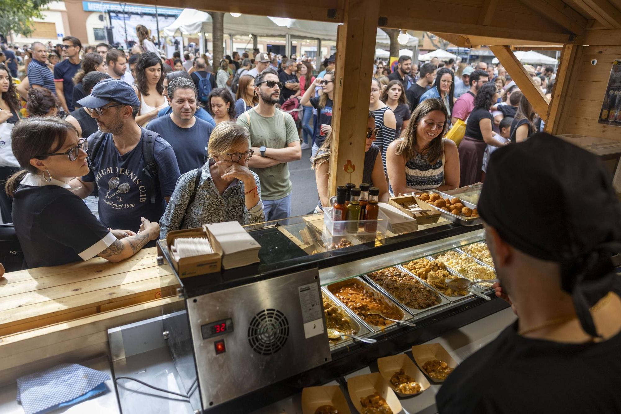 FOTOS | El éxito en la primera Fira del Variat en Palma desborda las previsiones de los restaurantes