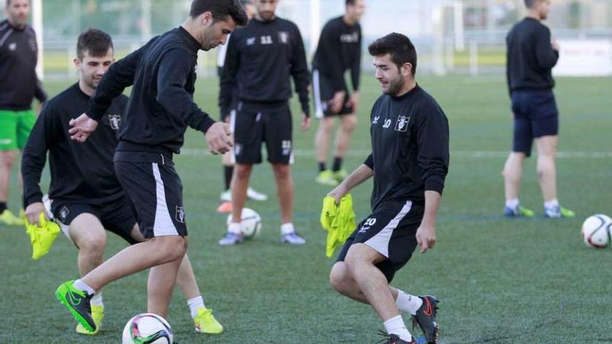 Los jugadores del Choco, durante un entrenamiento de esta semana. // José Lores