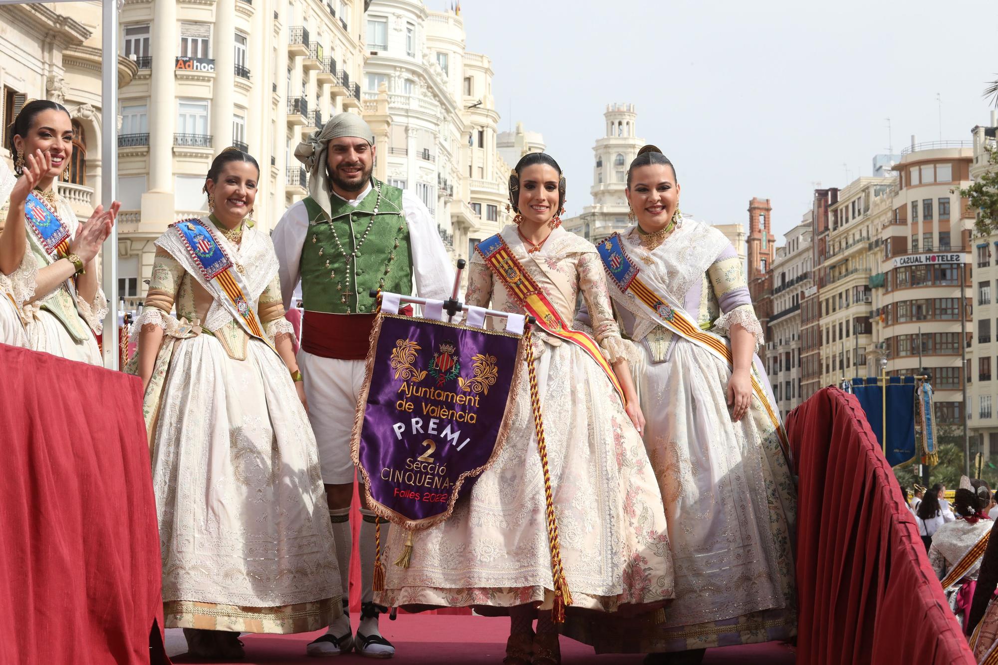 Entrega de los premios de las Fallas 2022 a las comisiones (III)