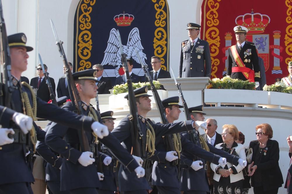 Jura de bandera de nuevos alumnos en la Academia General del Aire