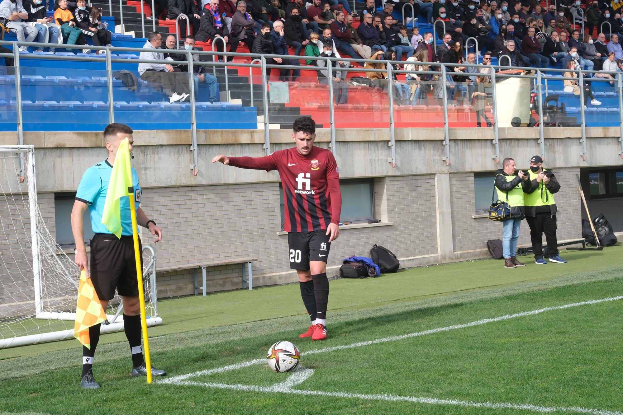 El Eldense gana gracias a la insistencia de Pablo (2-1)