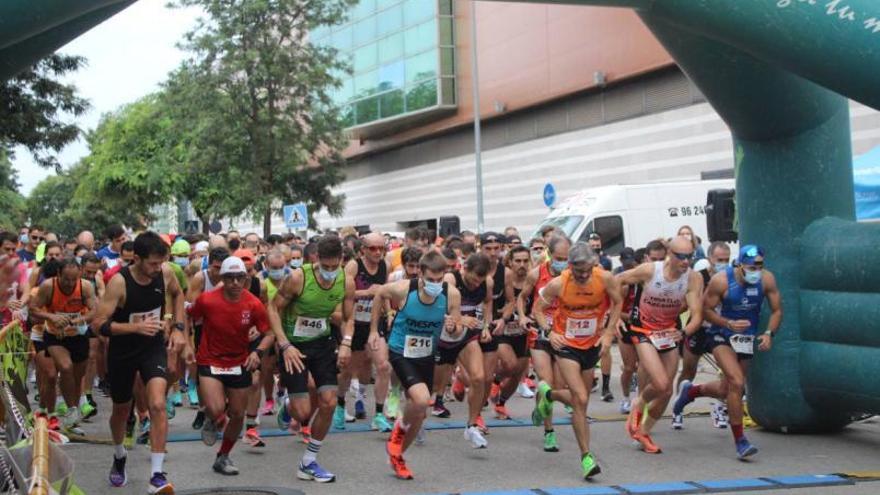 Momento en el que se dio la salida a la prueba popular. | CRONORUNNER