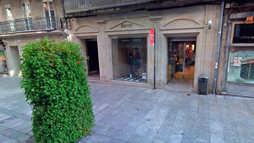 Entrada de la tienda Blanco en Vigo // Google Street View