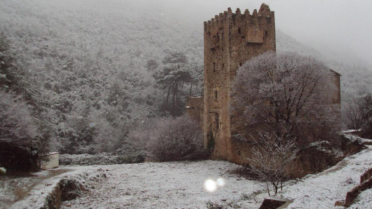 Una imagen de la nevada de enero de 2010 en el valle de la Murta de Alzira.