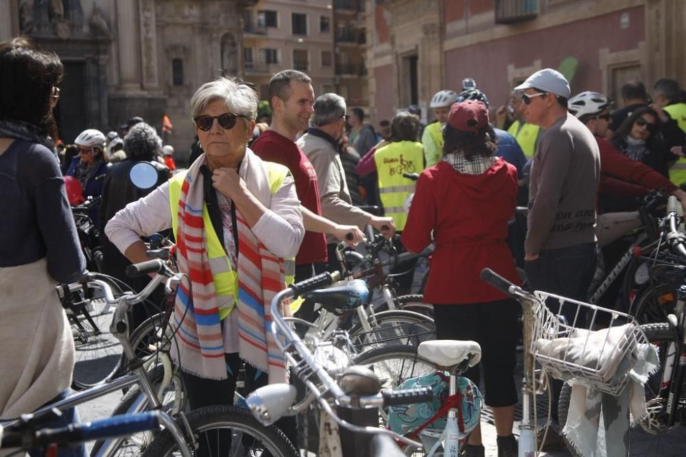 'Bicifestación' en Murcia