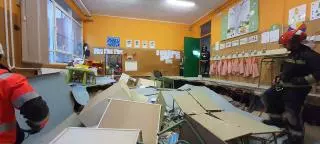 El derrumbe del suelo de un aula en el Rey Pelayo fuerza a realojar a sus 200 alumnos hasta que "sea seguro" volver