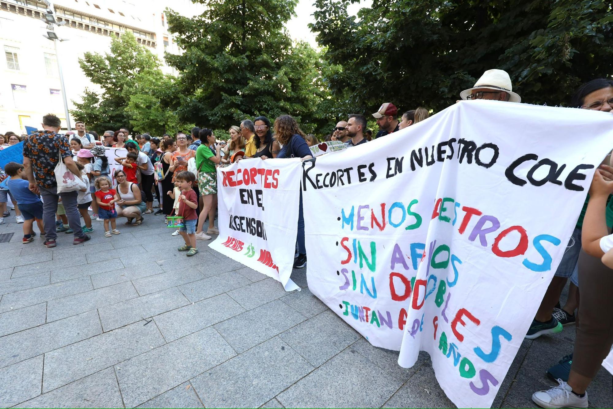 En imágenes | La 'marea verde' vuelve a las calles de Zaragoza contra los recortes en Educación