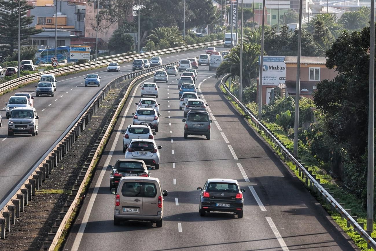 Colas en la autopista del Norte