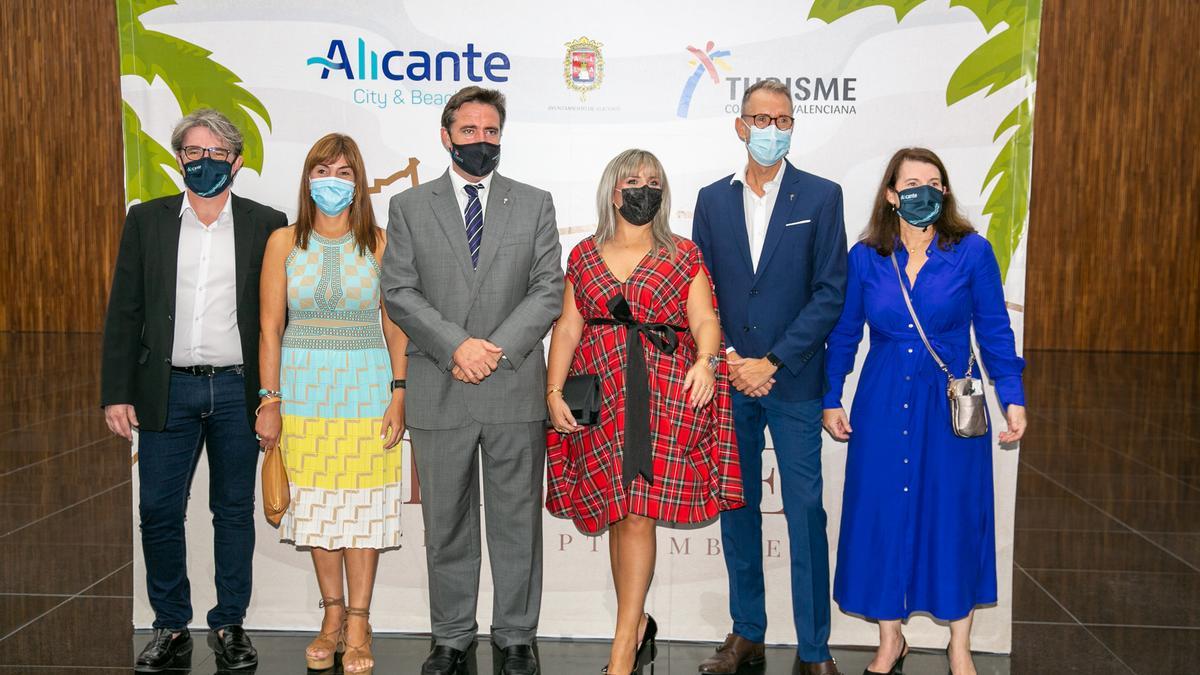 Alicante premia la contribución turística para la ciudad de Vectalia, Gastronou, Alicante Gastronómica y Muelle 12
