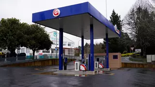 Raxoi asegura que envió un requerimiento a la Xunta para revisar la gasolinera de Brandía