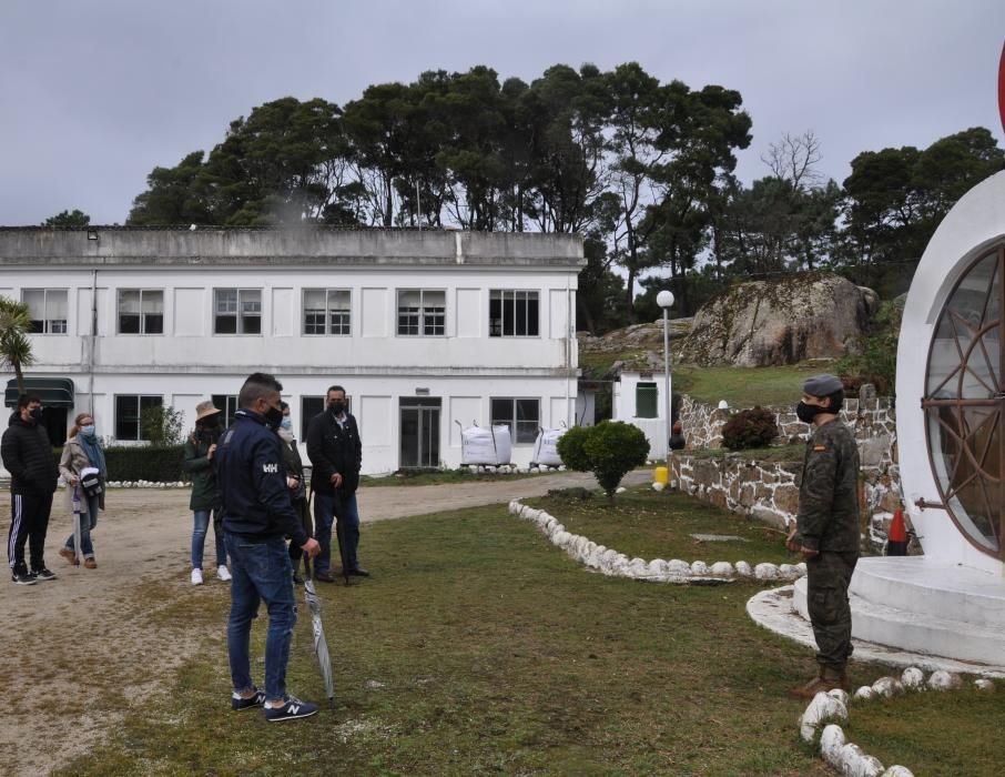 Visita inédita a la batería militar de O Grove