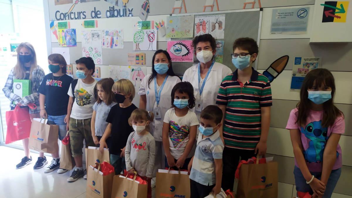 Nens i nenes de Vilanova del Camí participen amb els seus dibuixos en el concurs de dibuix «Setmana sense fum»