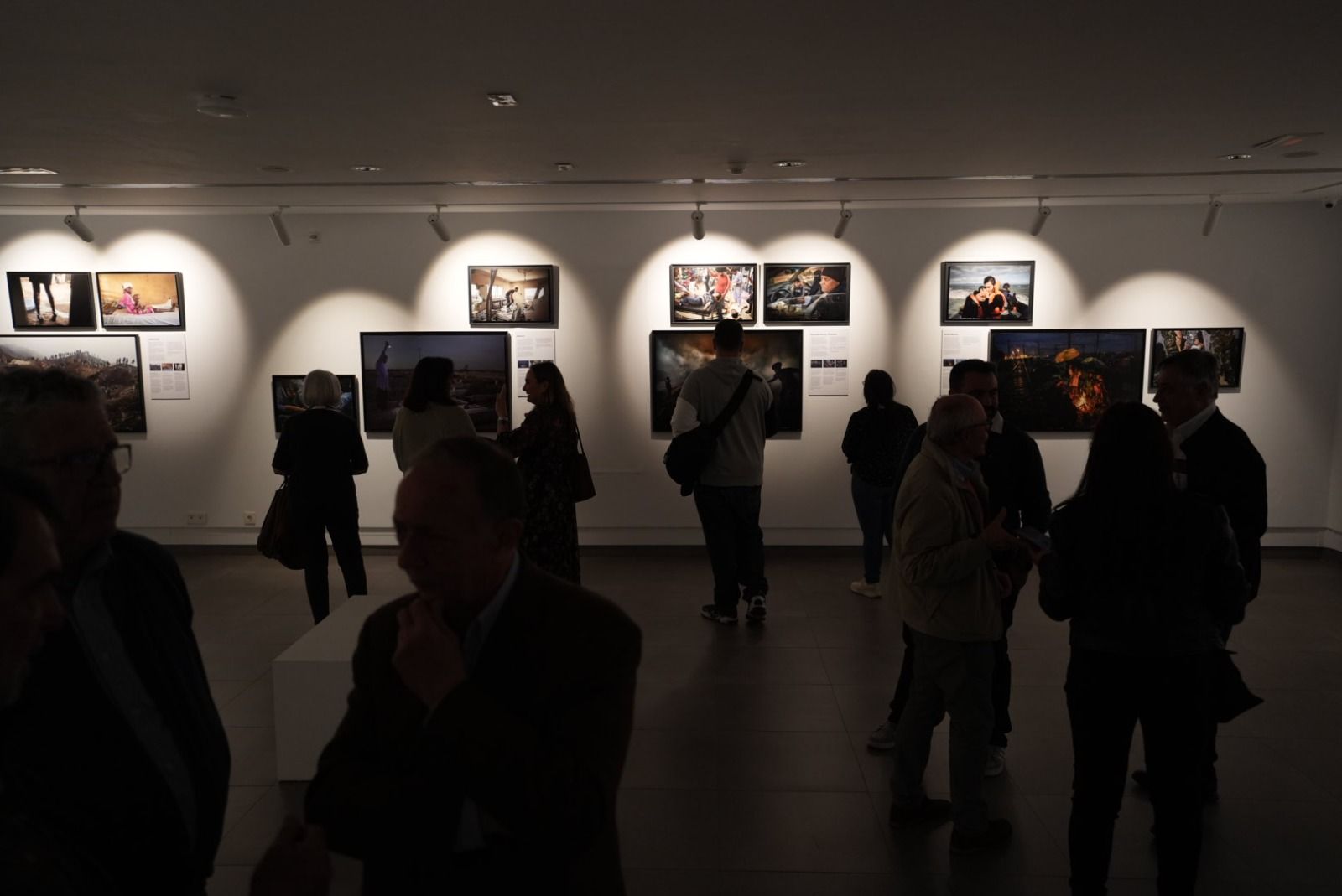 Abrir los ojos a la realidad más oscura