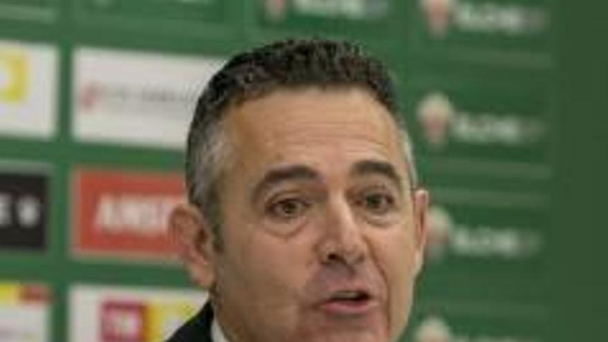 Diego García lleva seis entrenadores en apenas 19 meses en la presidencia